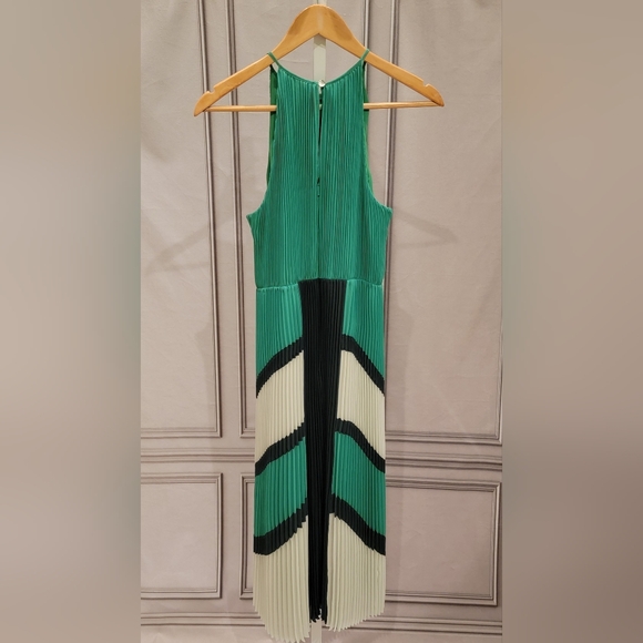 TED BAKER Nellina Pleated Midi Dip Asymmetrical Hem Green Color Block Dress $395 - Picture 12 of 17
